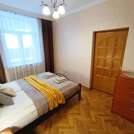 Old Town Retreat With Stunning Views 2 Bedroom Apartment Nearby The Church Of Saint Peter Ryga Zewnętrze zdjęcie
