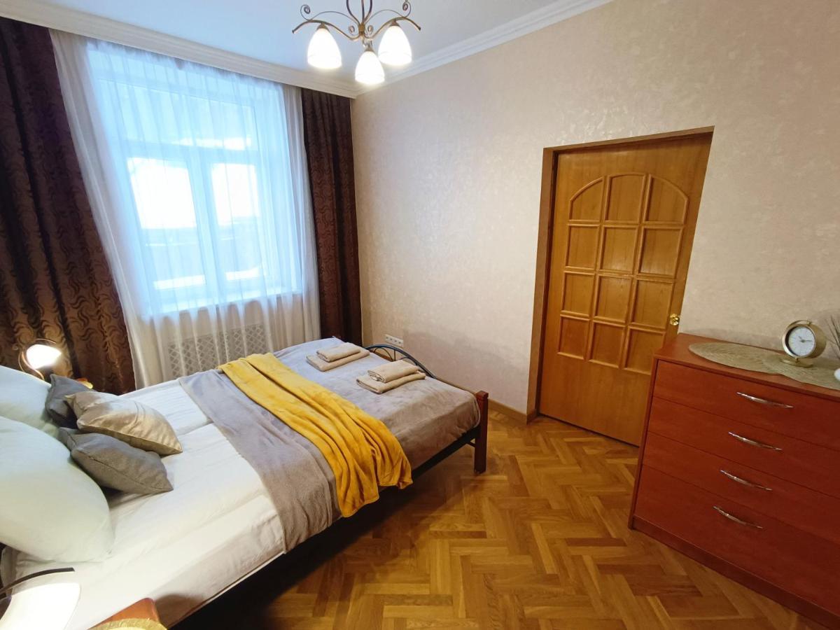 Old Town Retreat With Stunning Views 2 Bedroom Apartment Nearby The Church Of Saint Peter Ryga Zewnętrze zdjęcie