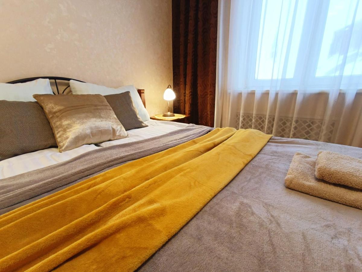 Old Town Retreat With Stunning Views 2 Bedroom Apartment Nearby The Church Of Saint Peter Ryga Zewnętrze zdjęcie