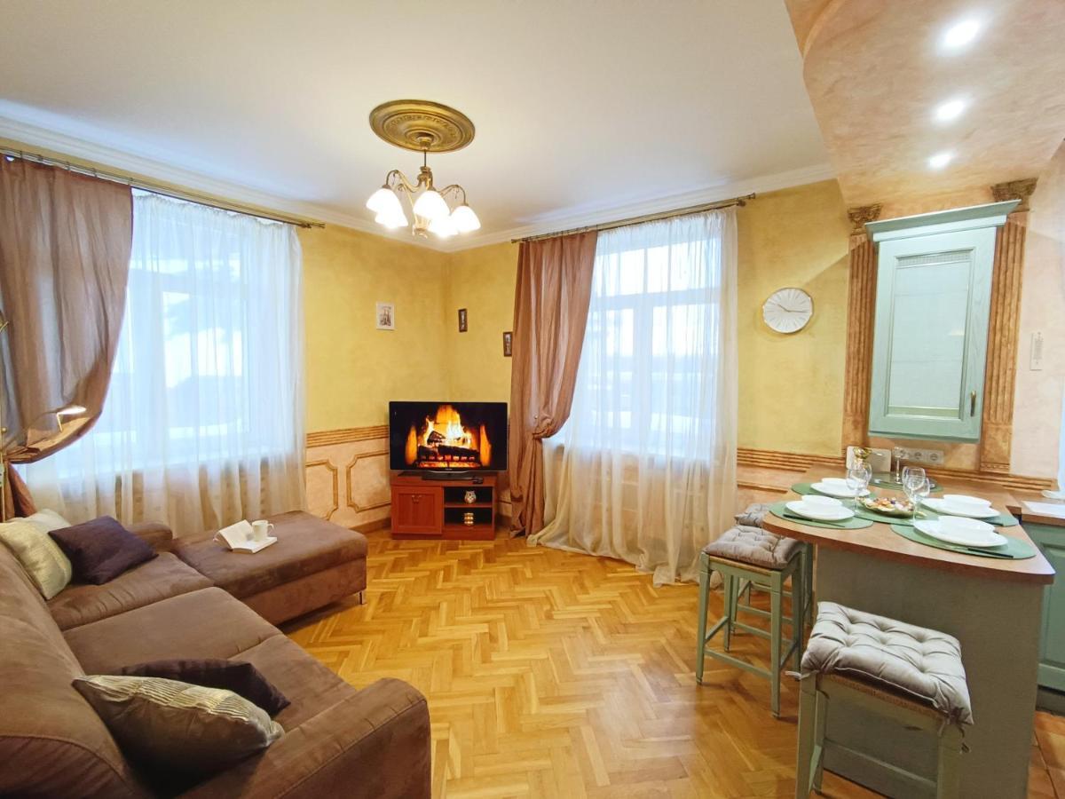 Old Town Retreat With Stunning Views 2 Bedroom Apartment Nearby The Church Of Saint Peter Ryga Zewnętrze zdjęcie