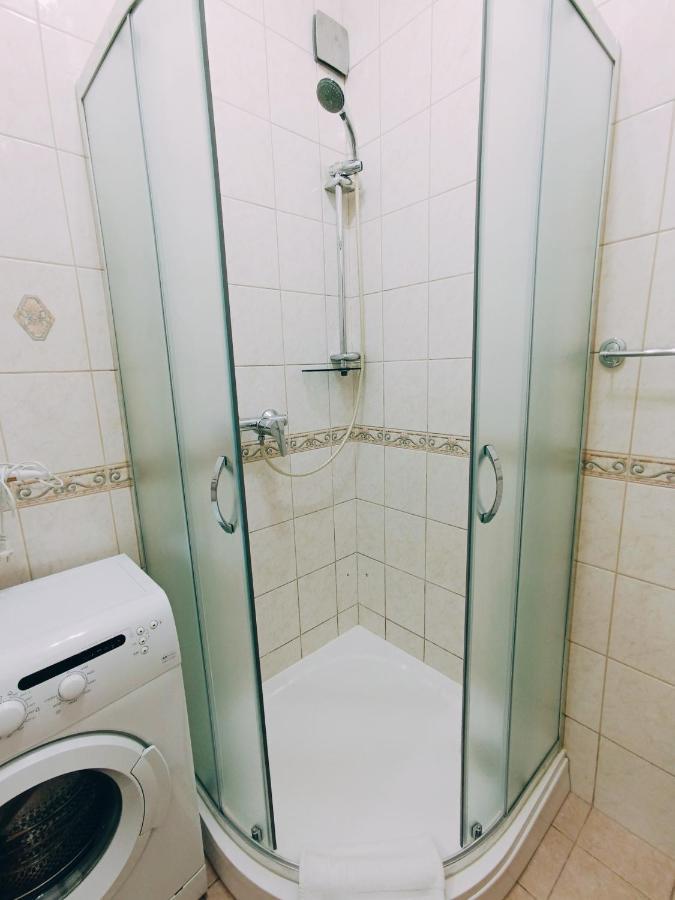 Old Town Retreat With Stunning Views 2 Bedroom Apartment Nearby The Church Of Saint Peter Ryga Zewnętrze zdjęcie